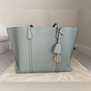 PERRY TRIPLE-COMPARTMENT TOTE BAG, like new condition, bay gray color